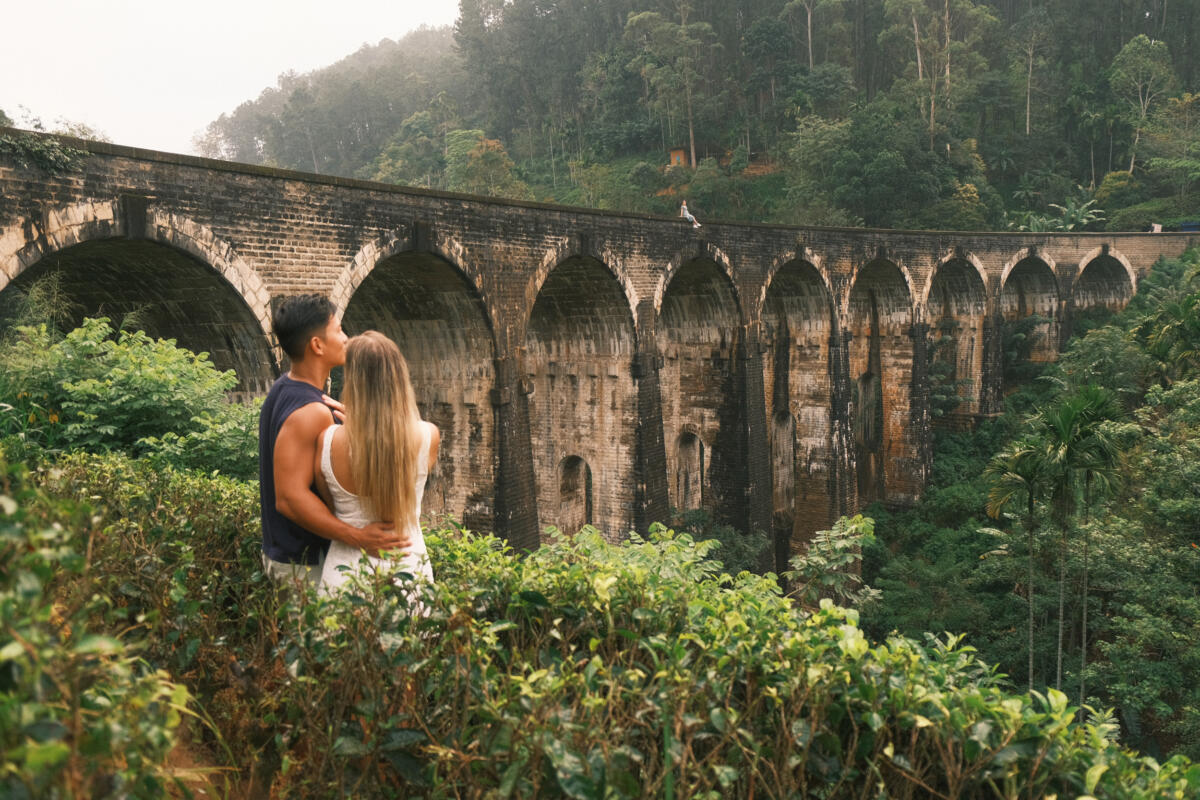 Ella Nine Arch Bridge, Little Adam's Peak & Ravana Falls Day Tour - Sri Lanka Day Tour